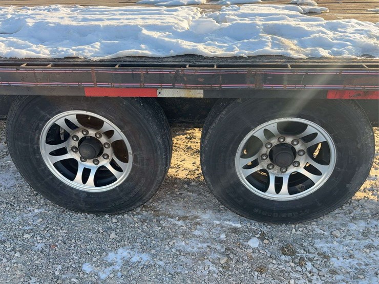 24'-rainbow-gooseneck-trailer-image-21