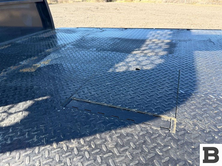 2003-gmc-2500-image-27