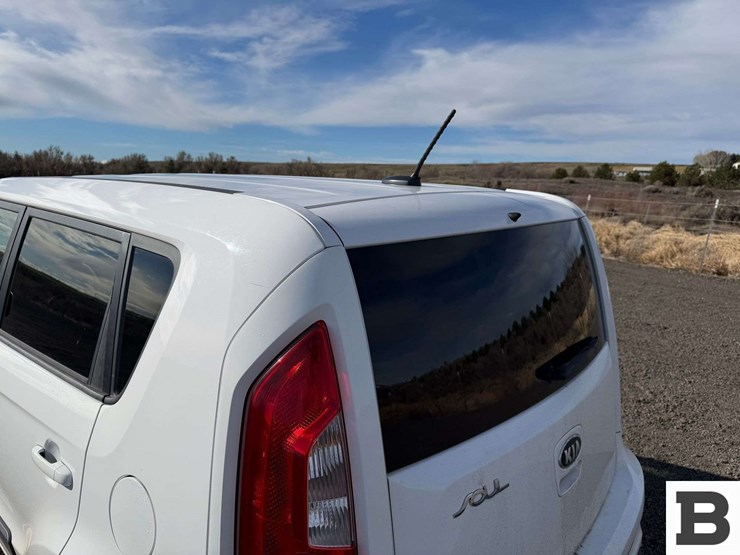 2013-kia-soul-mpv-image-13