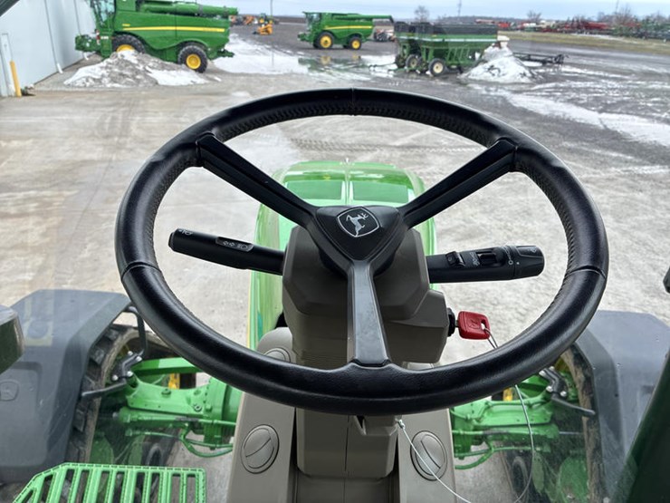 2021-john-deere-8rx-410-image-89