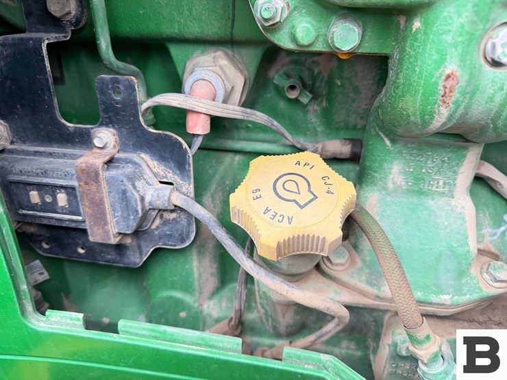 2012-john-deere-7260r-image-59