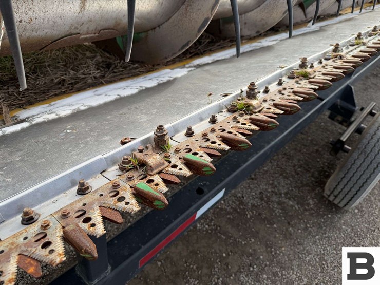 2009-john-deere-635f-image-34