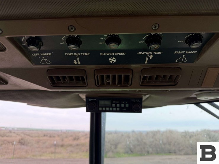 1983-john-deere-2350-image-64