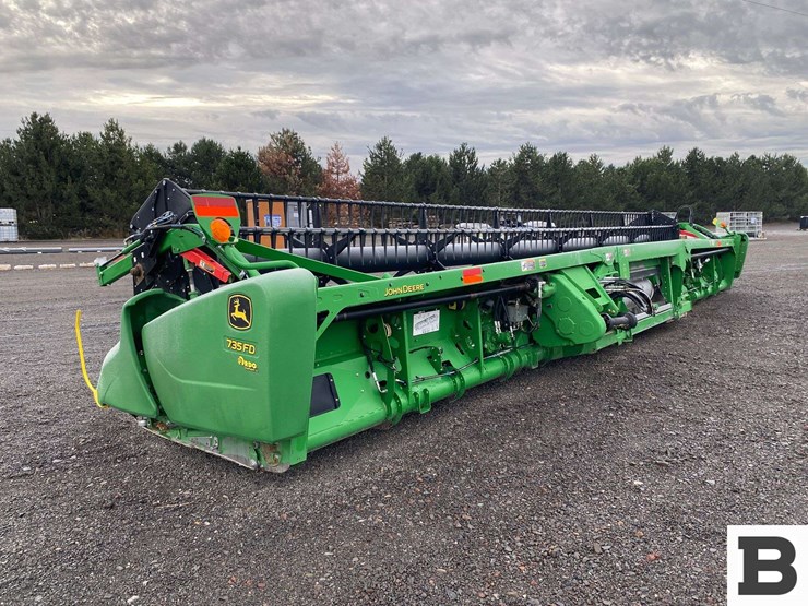 2019-john-deere-735fd-image-3