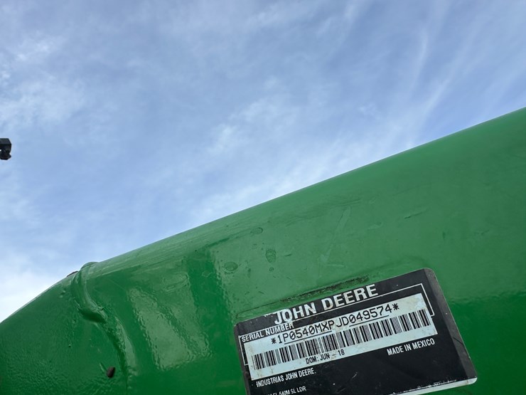 2011-john-deere-5090m-image-40