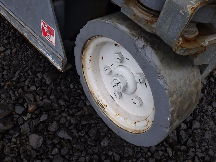 2013-skyjack-sjiii3219-image-18