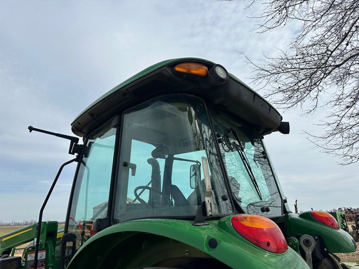 2011-john-deere-5090m-image-21