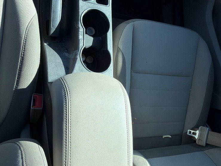 2014-ford-escape-se-image-19