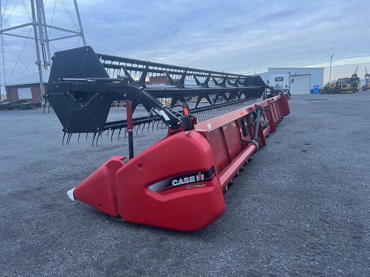 2011-case-ih-3020-image-1