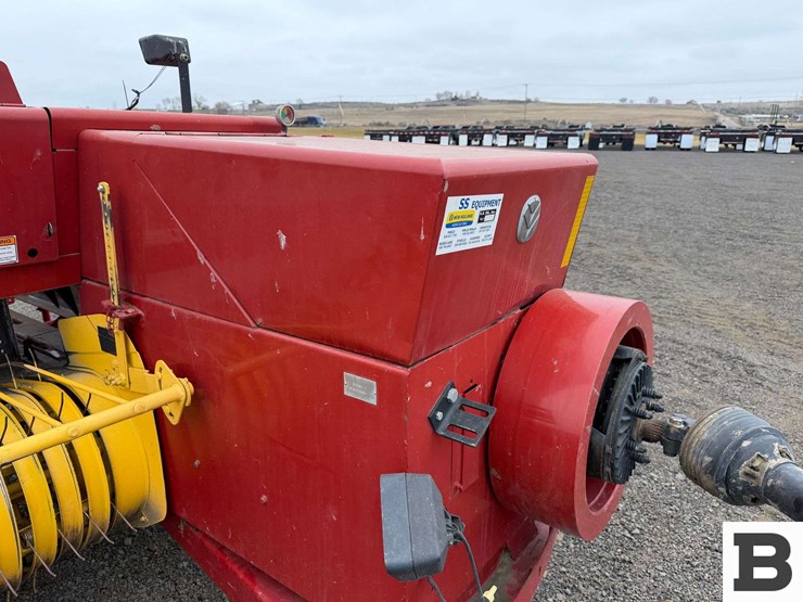 2010-new-holland-bc5080-image-12