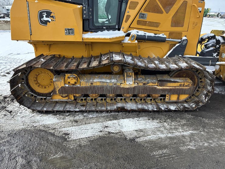 2020-john-deere-2020-image-34