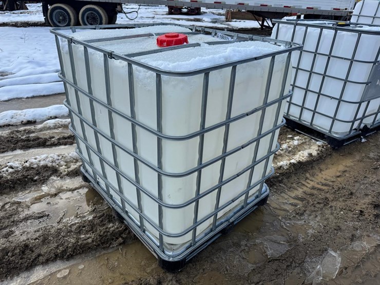 water-tank-tote-image-2