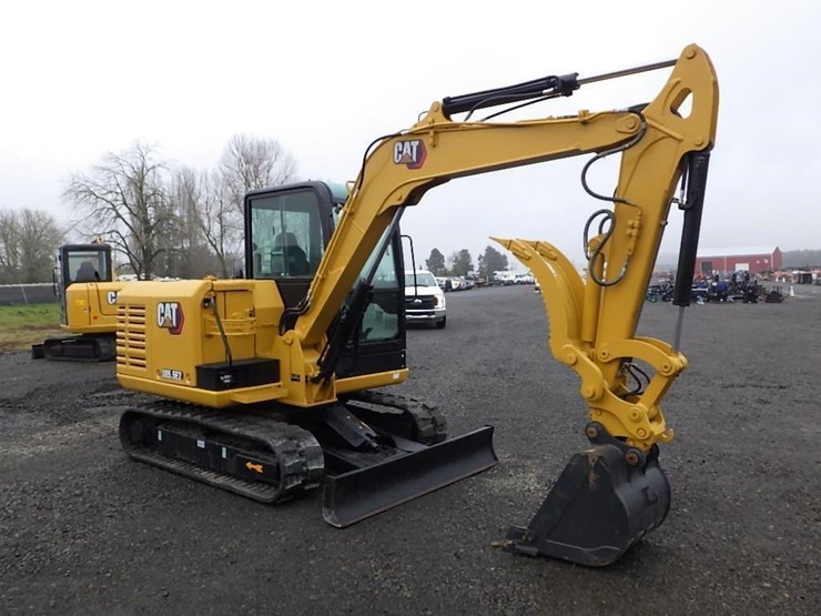 caterpillar-305.5-image-2