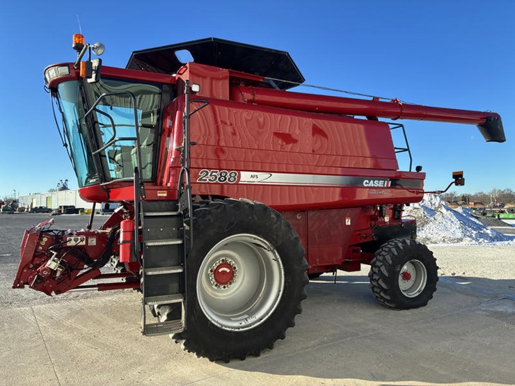 2008-case-ih-2588-image-11