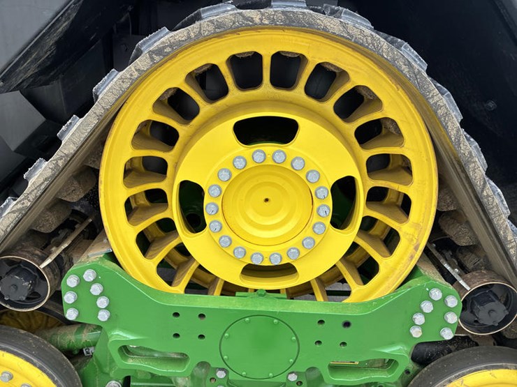 2021-john-deere-8rx-410-image-60
