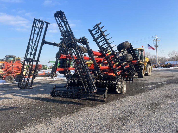 2020-case-ih-true-tandem-335vt-image-9