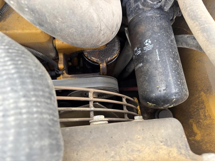 2006-john-deere-322-image-24