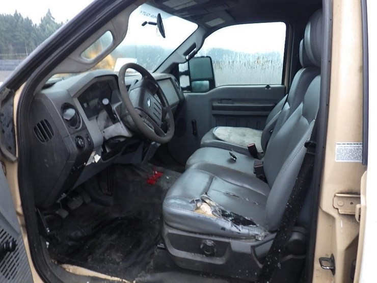 2011-ford-f450-image-21