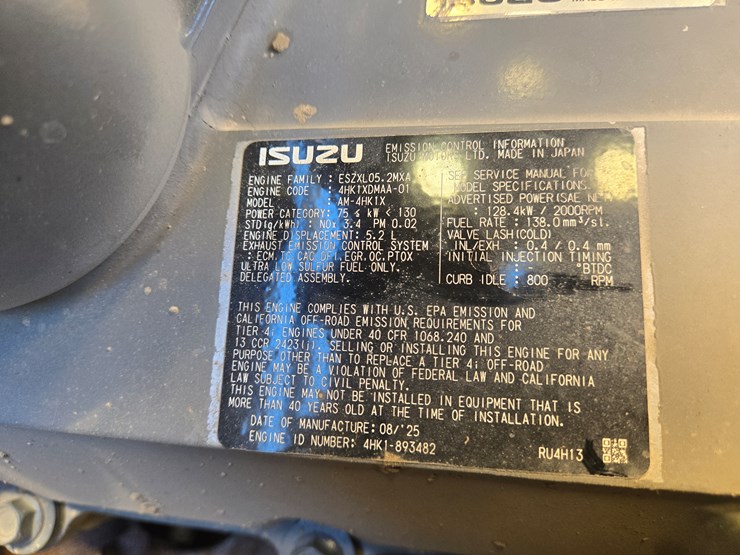 2016-deere-245g-lc-image-48