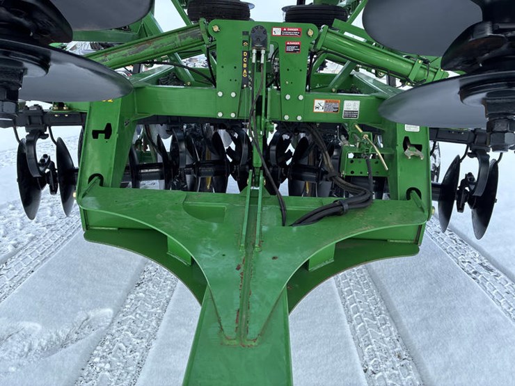 2008-john-deere-637-image-16