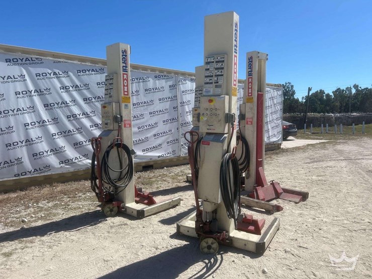 stertil-koni-18000lbs-4-post-auto-lift-image-5