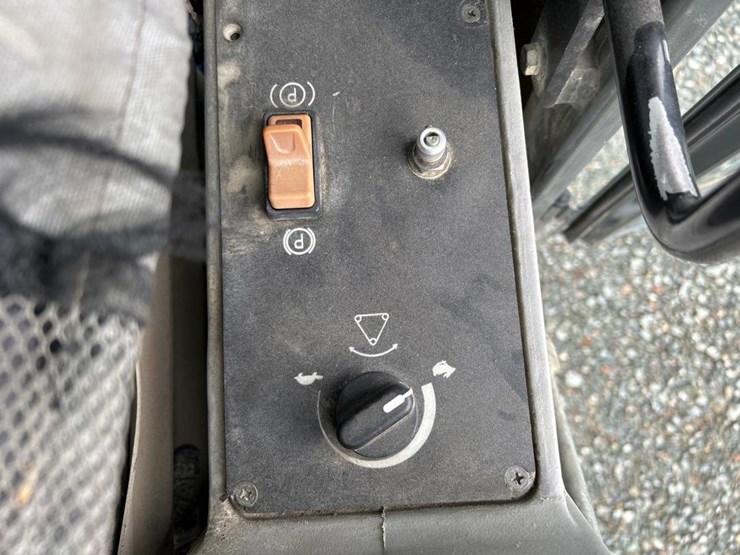 2005-gradall-xl4100-ii-image-42