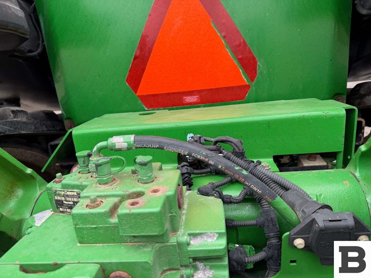2014-john-deere-8310rt-image-40