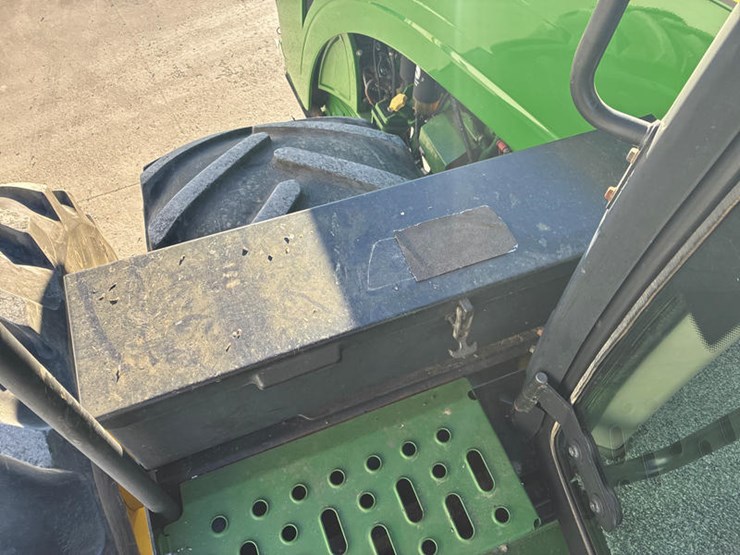 2013-john-deere-9510r-image-71