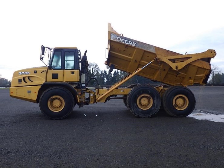 deere-300d-ii-image-8