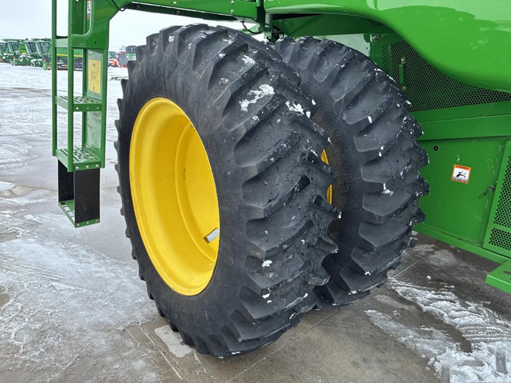 2011-john-deere-9670-sts-image-34