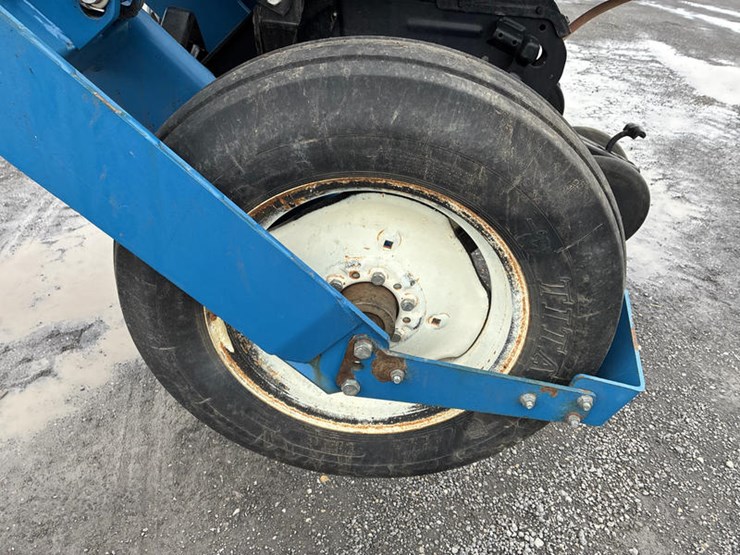 2010-kinze-3600-image-25