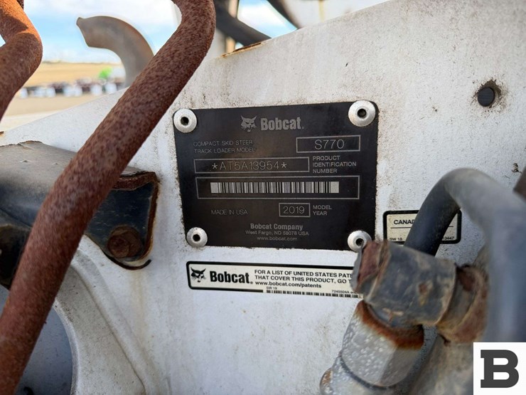 2019-bobcat-s770-image-31