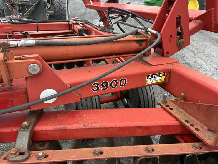 case-ih-3900-image-30