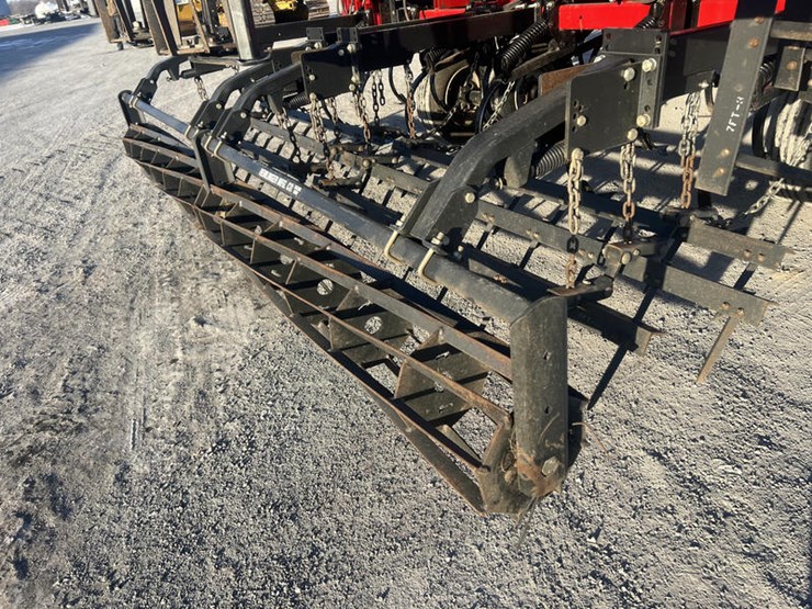 case-ih-200-image-18