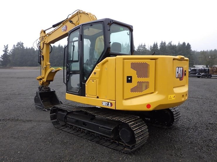 caterpillar-307.5-image-6