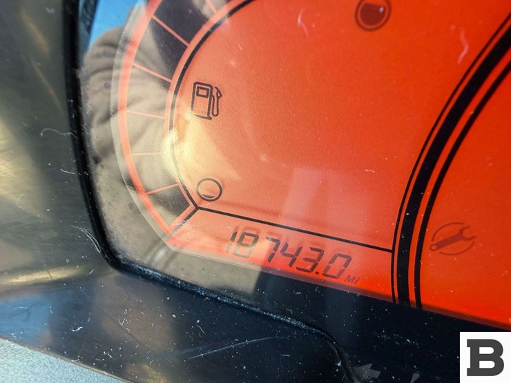 2023-can-am-defender-limited-hd10-atv-image-51