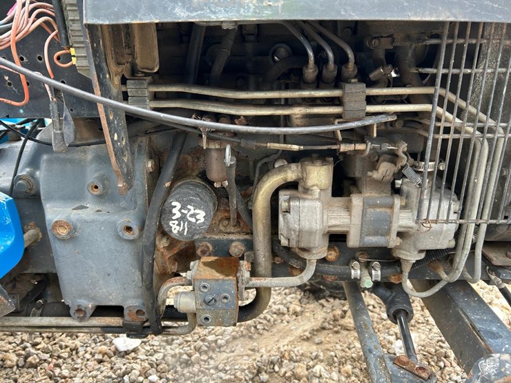 new-holland-1725-image-10