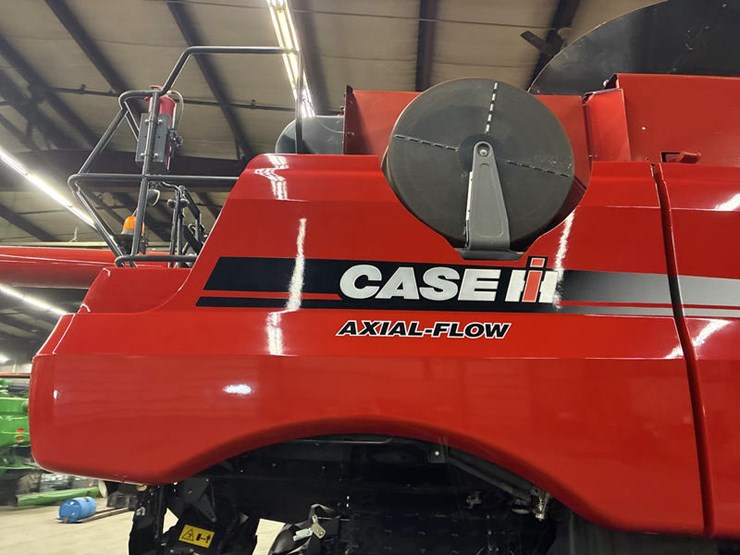 2012-case-ih-7230-image-22