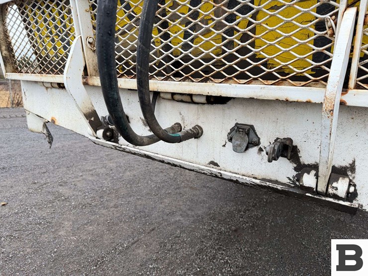 1981-haull-flatbed-equipment-trailer-image-7