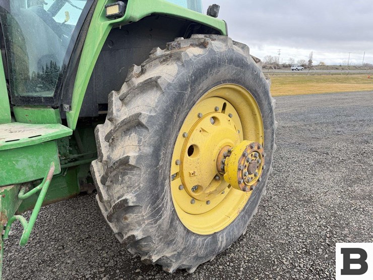 1992-john-deere-4960-image-21