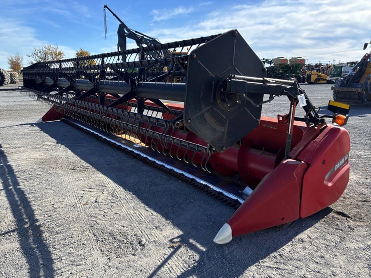 2011-case-ih-3020-image-3