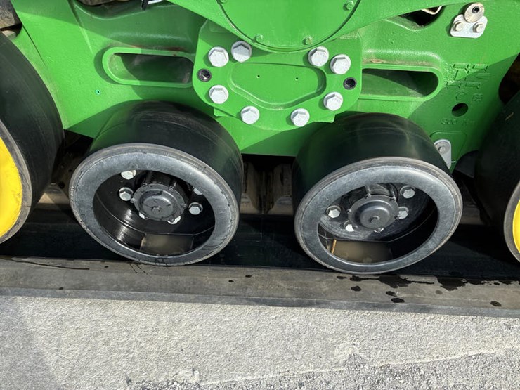 2023-john-deere-9rx-590-image-57