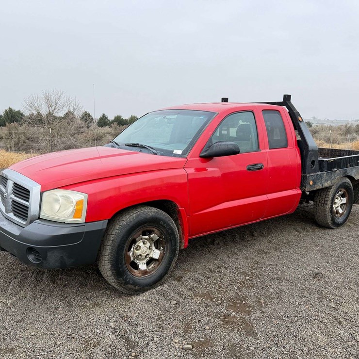 2005 DODGE DAKOTA