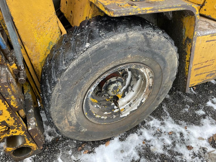 #114924-•-clark-forklift-#y6856982342-image-4