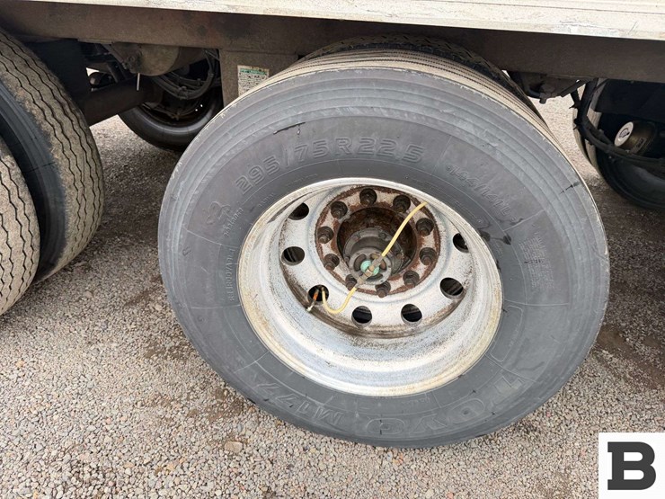 2014-utility-vs3ra-53'-van-trailer-image-22