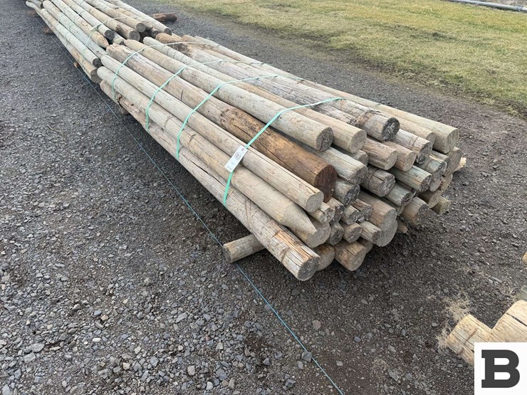 ..-wooden-posts-image-2