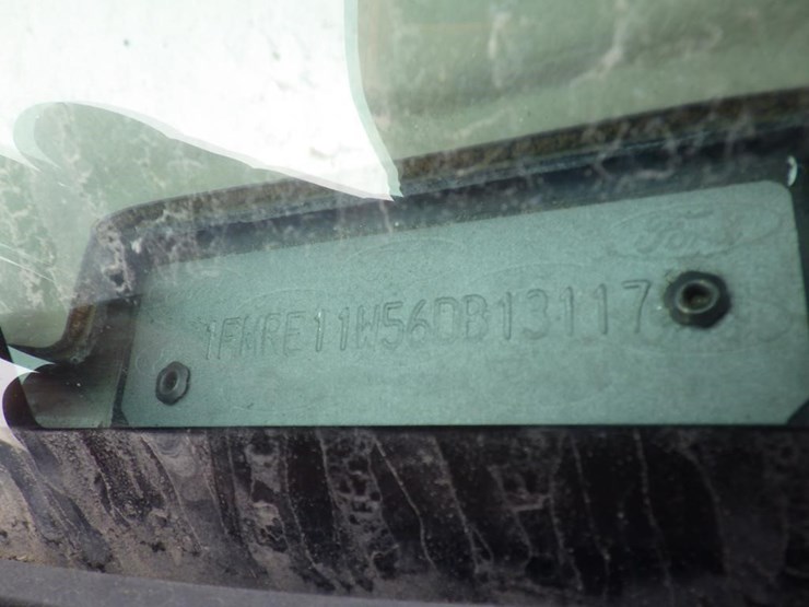 2006-ford-cargo-image-14