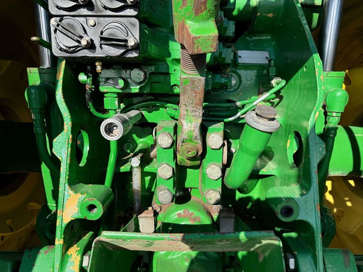 1998-john-deere-8100-image-24