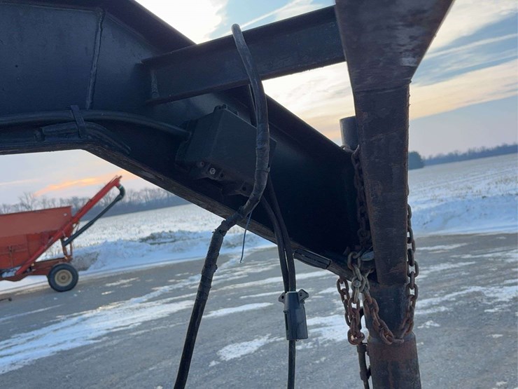 24'-rainbow-gooseneck-trailer-image-15