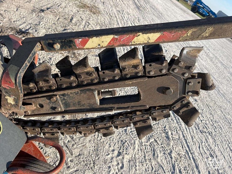 2002-ditch-witch-1230h-image-11